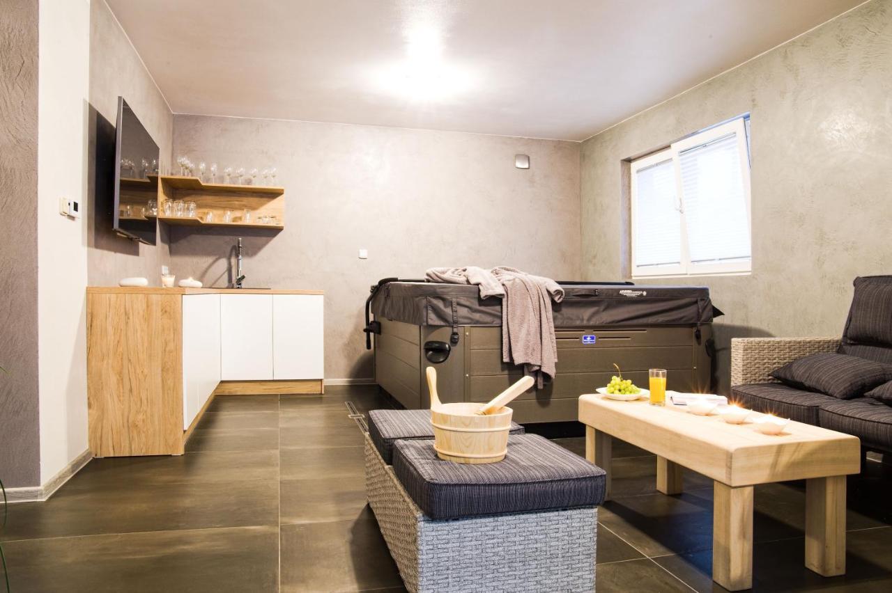 Apartmany A Wellness Vmal Skuteč 外观 照片