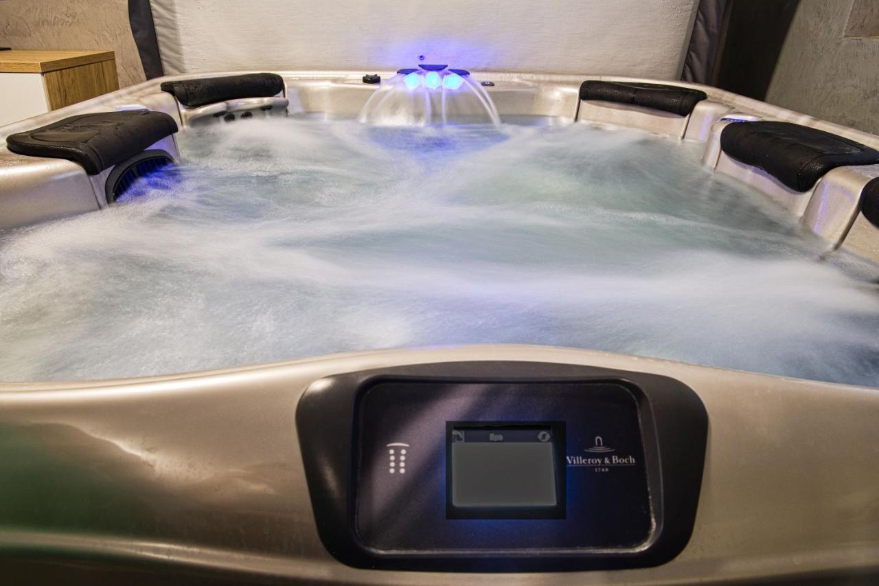 Apartmany A Wellness Vmal Skuteč 外观 照片